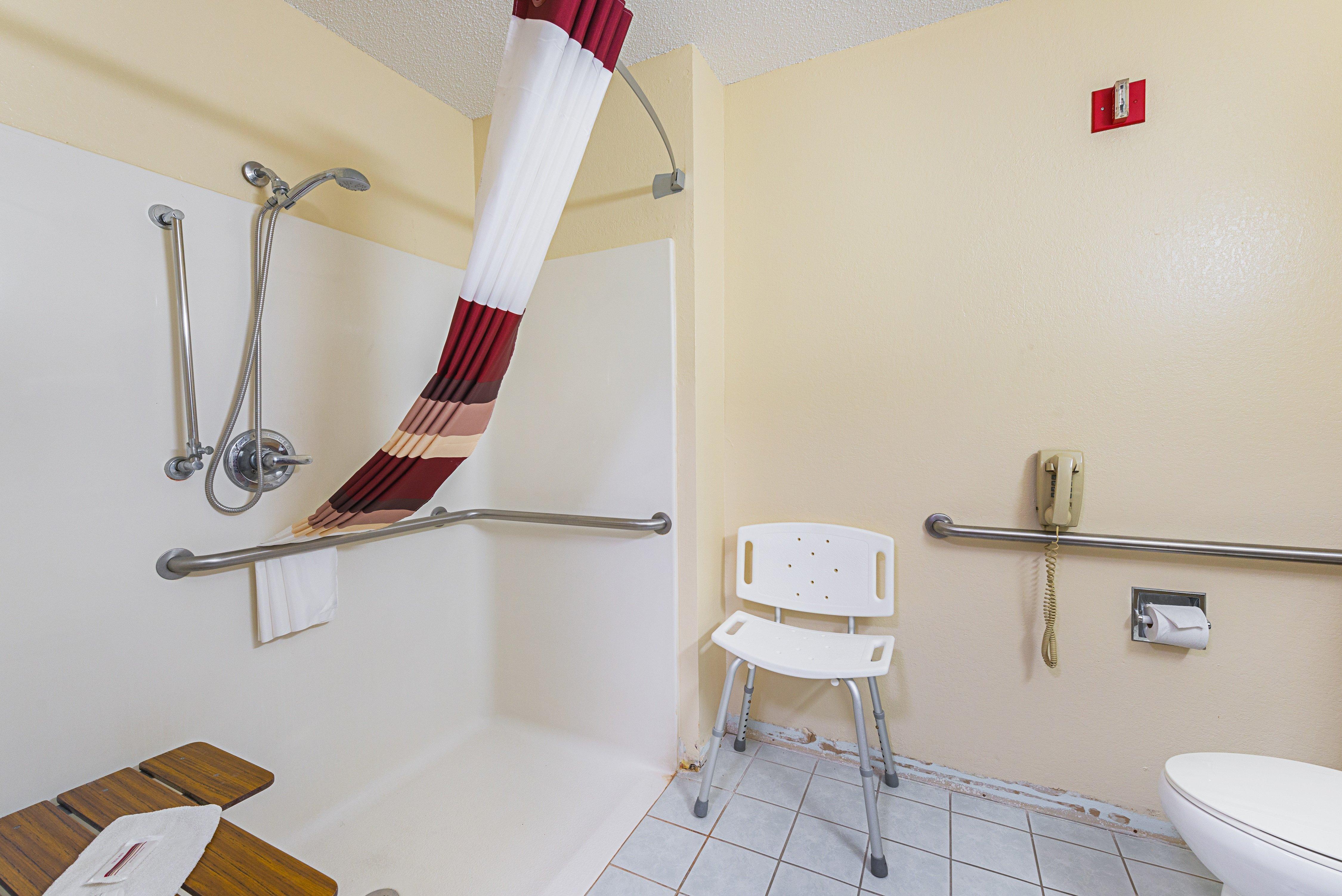 Red Roof Inn Auburn Exterior photo